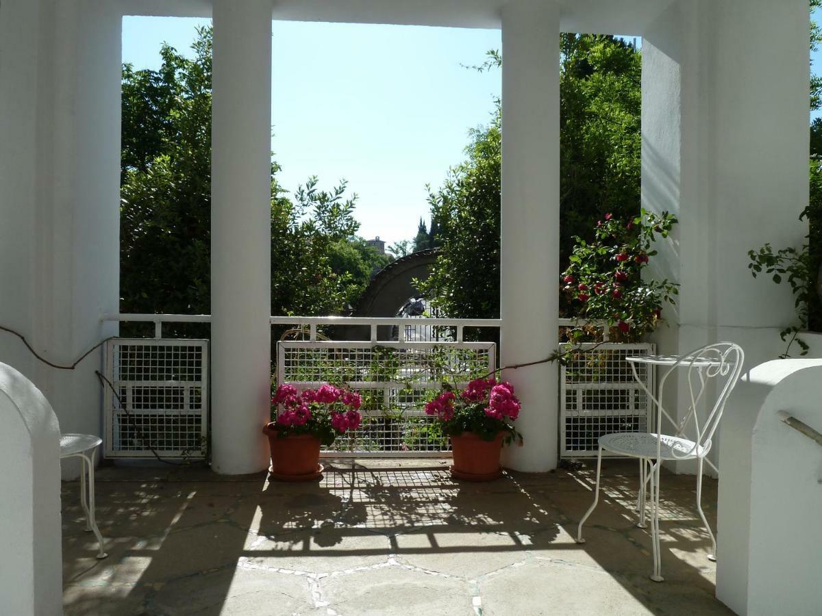 Maison Butterfly Bed and Breakfast Puissalicon Exterior foto